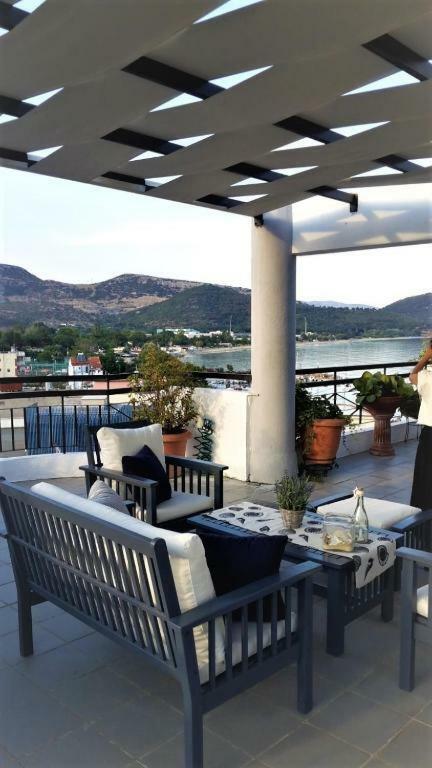 Port View Suites 2 Кавала Экстерьер фото